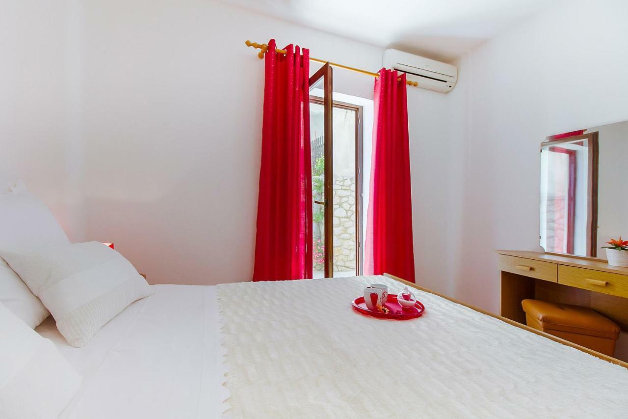 Apartment Budinic Mali Losinj Exterior photo