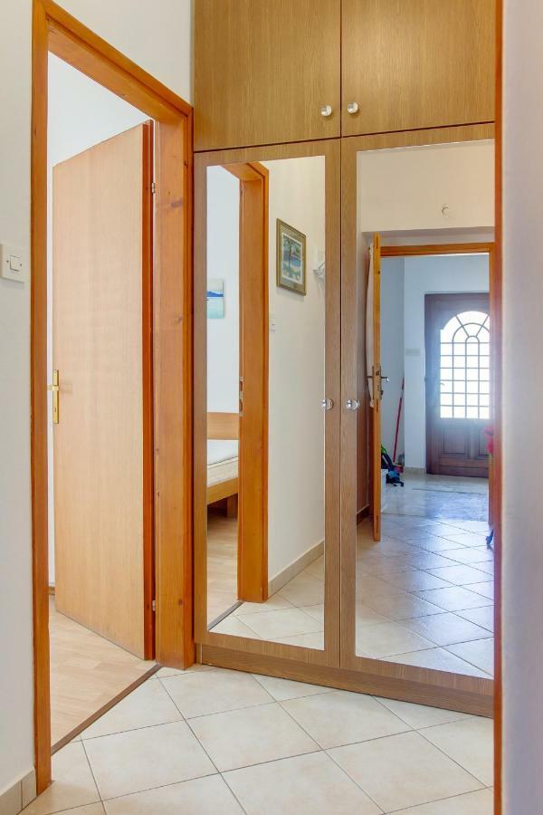 Apartment Budinic Mali Losinj Exterior photo